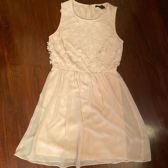 Dress - Picture 1 of 1